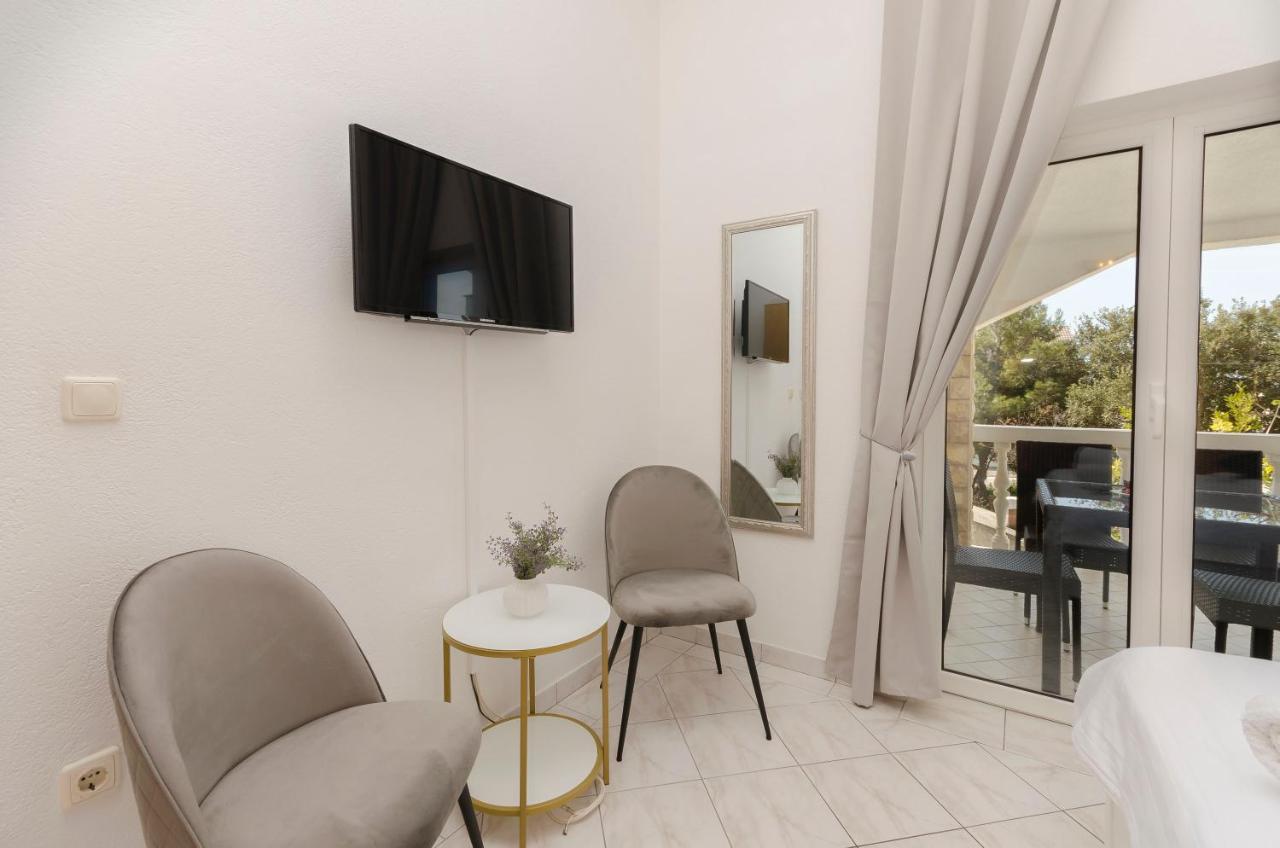 וודיצה Apartments Anton מראה חיצוני תמונה