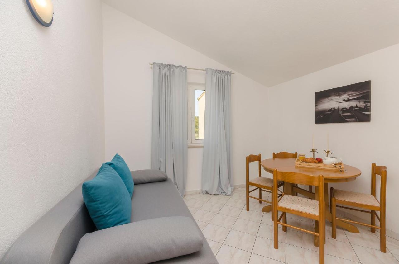 וודיצה Apartments Anton מראה חיצוני תמונה