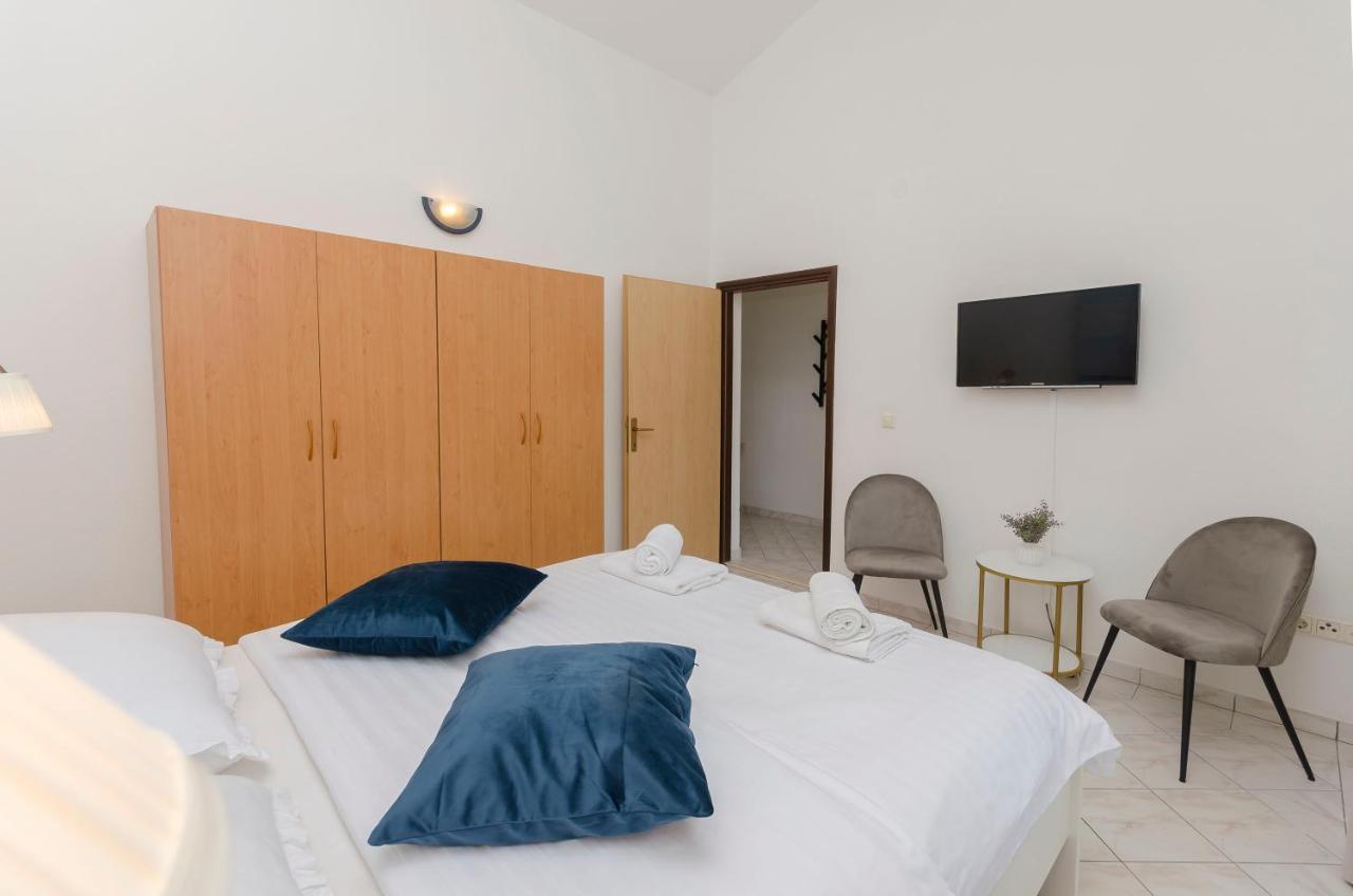 וודיצה Apartments Anton מראה חיצוני תמונה
