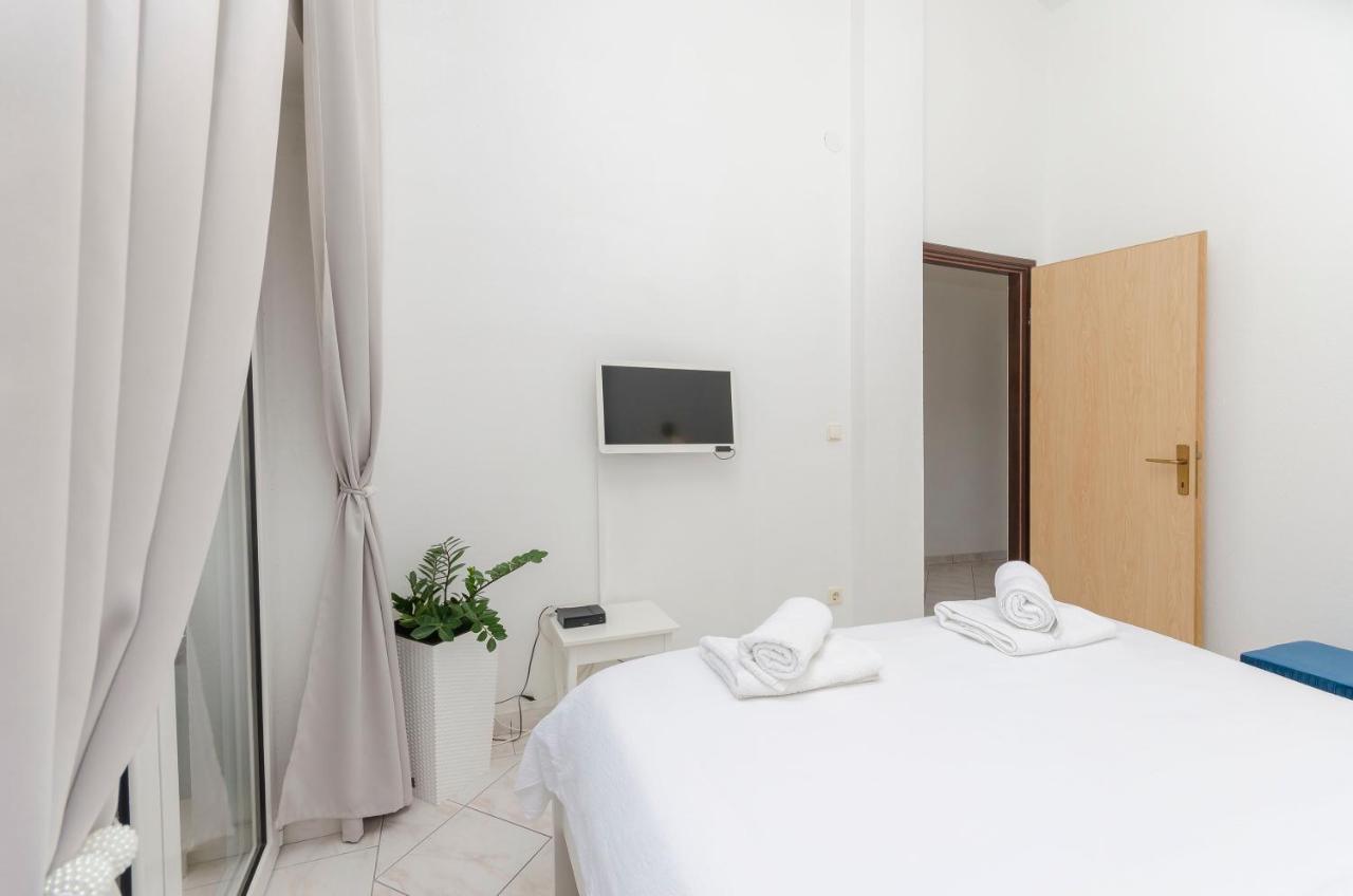 וודיצה Apartments Anton מראה חיצוני תמונה