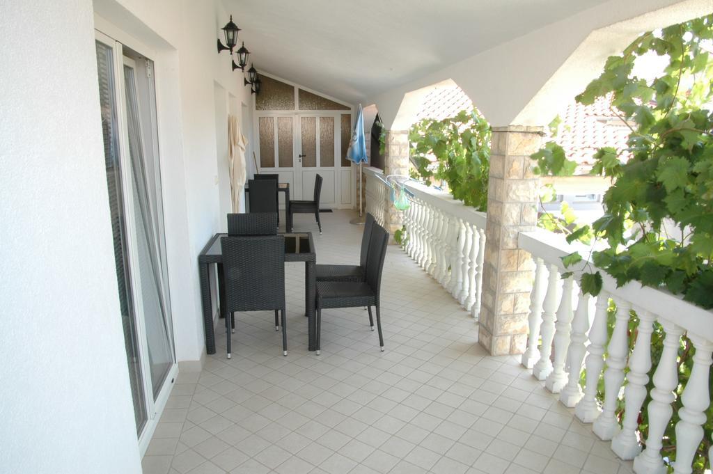 וודיצה Apartments Anton מראה חיצוני תמונה